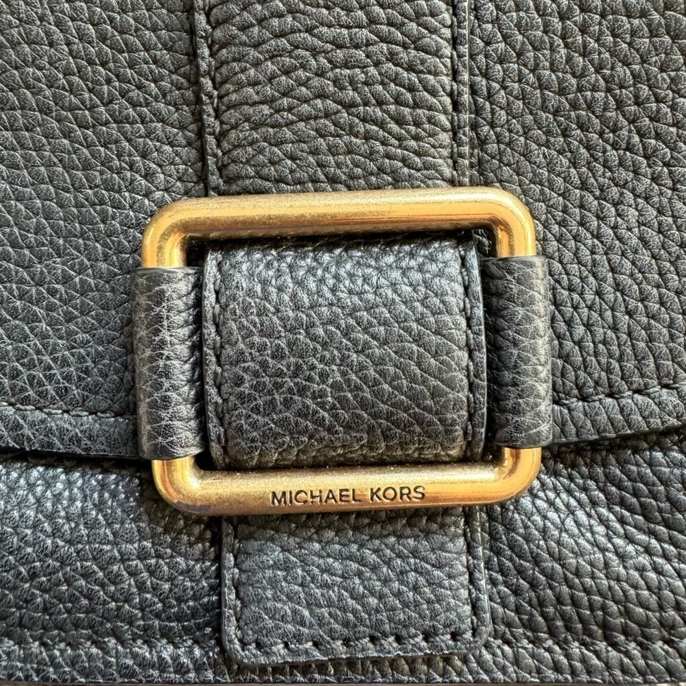 MICHAEL KORS Large Maxine Black Pebbled Leather Saddle Bag